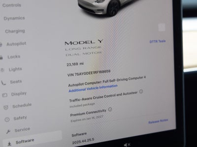 2024 Tesla Model Y Long Range