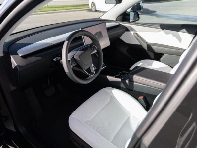 2026 Tesla Model Y Premium