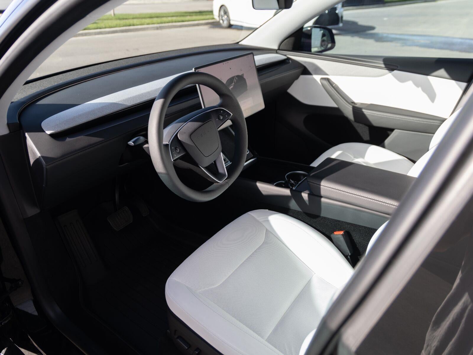 2026 Tesla Model Y Premium