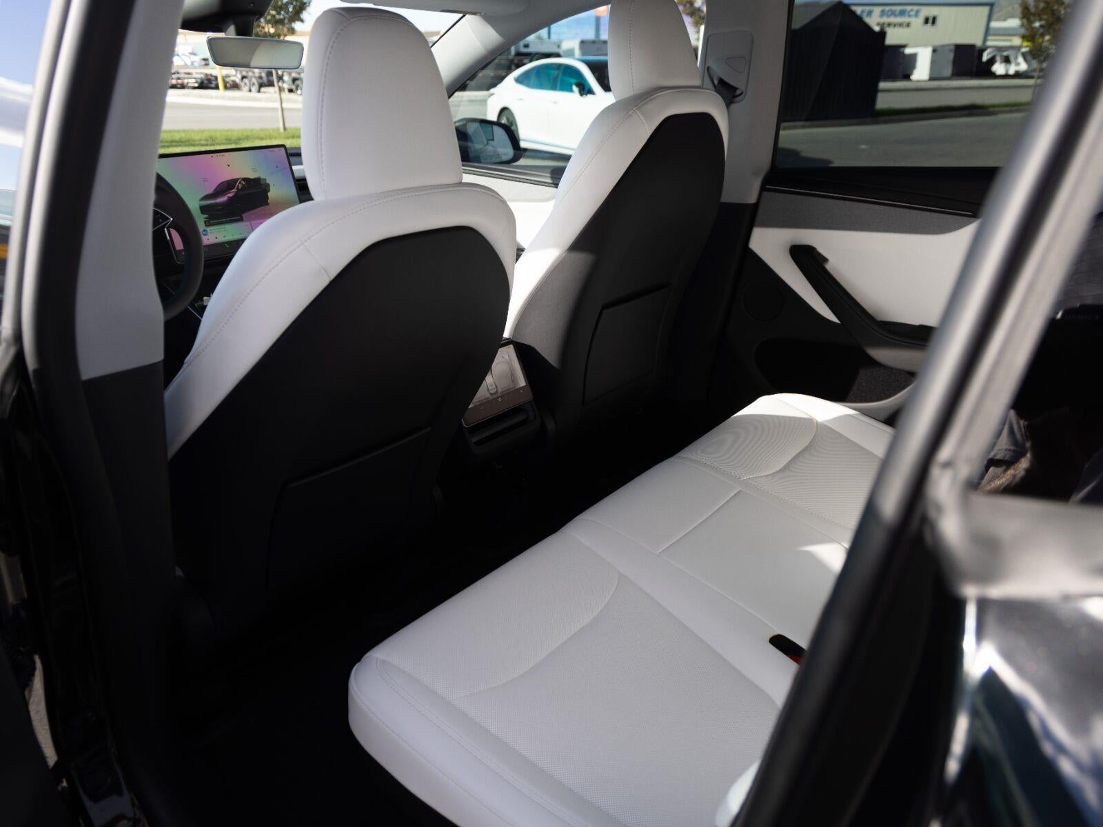 2026 Tesla Model Y Premium