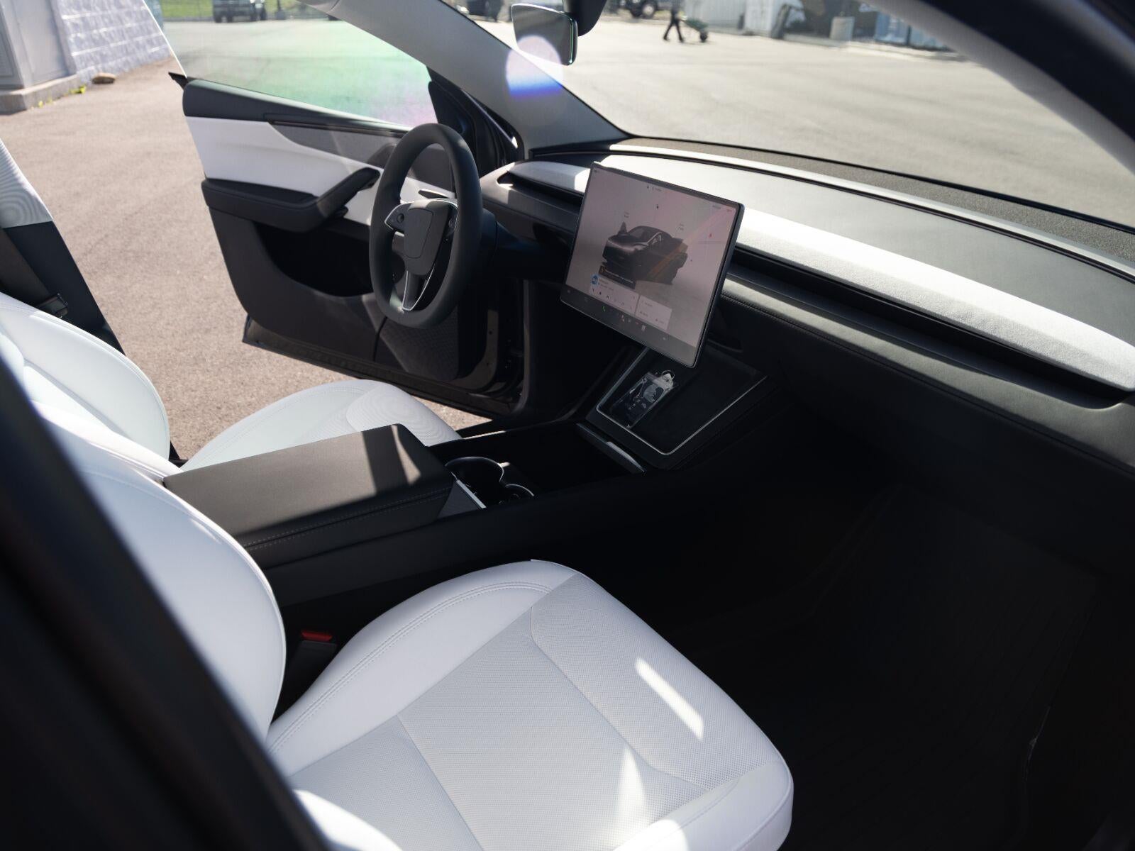 2026 Tesla Model Y Premium