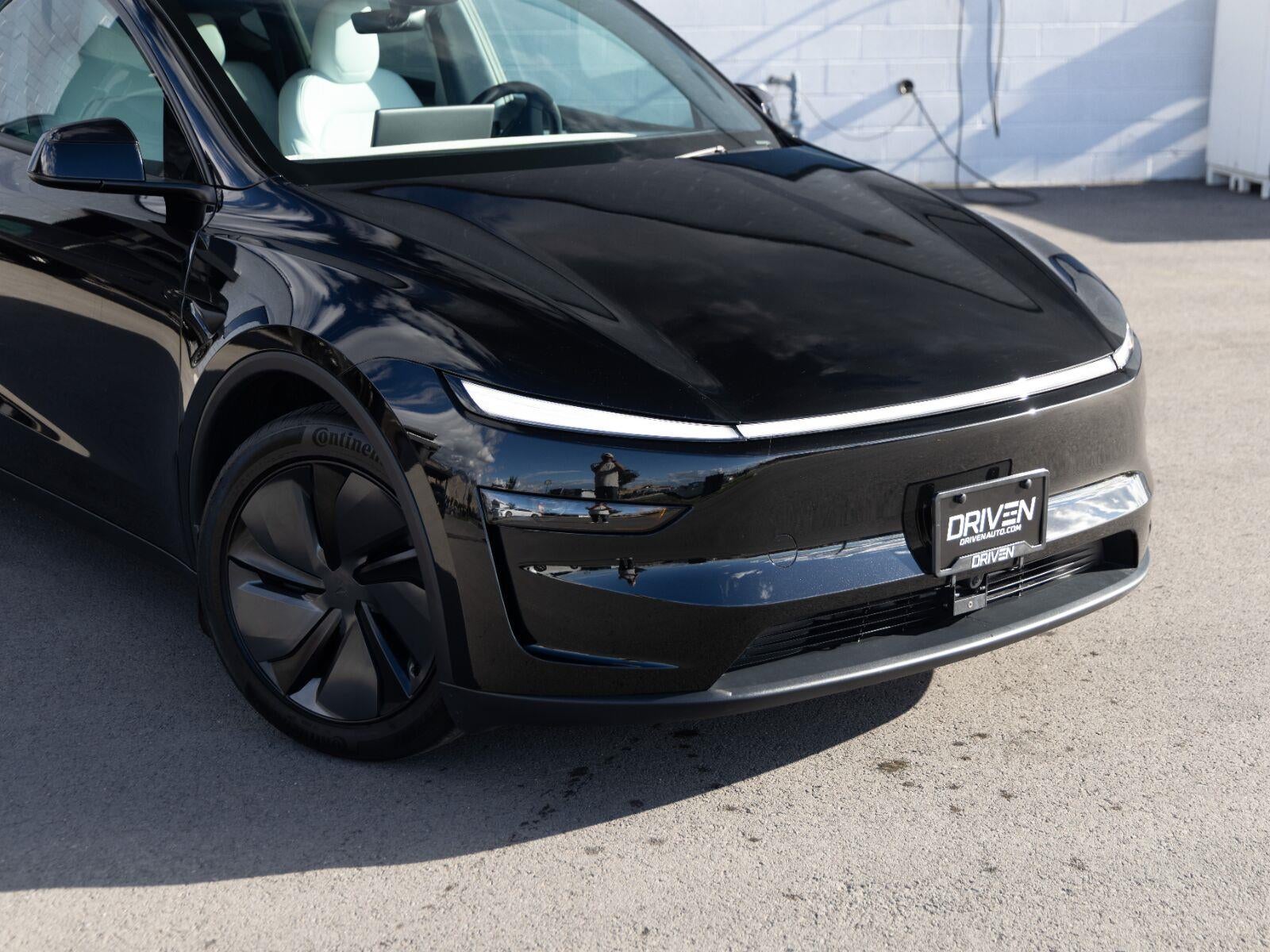 2026 Tesla Model Y Premium