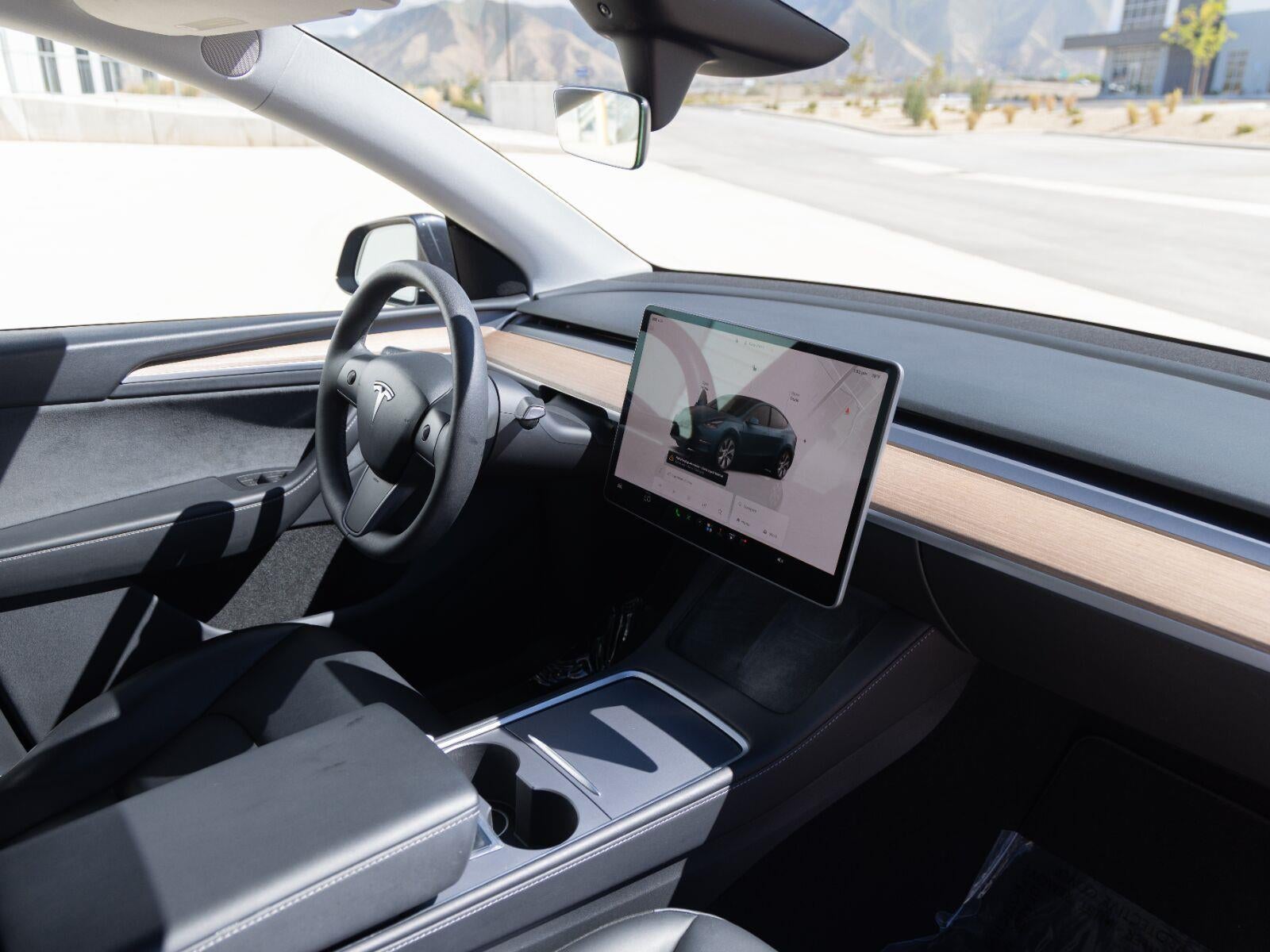 2024 Tesla Model Y Long Range