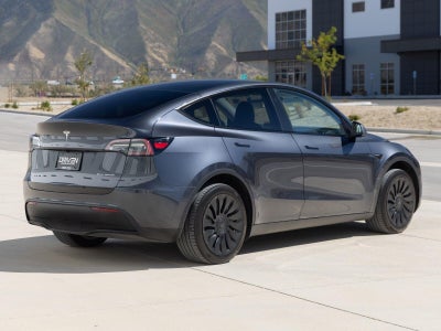 2024 Tesla Model Y Long Range