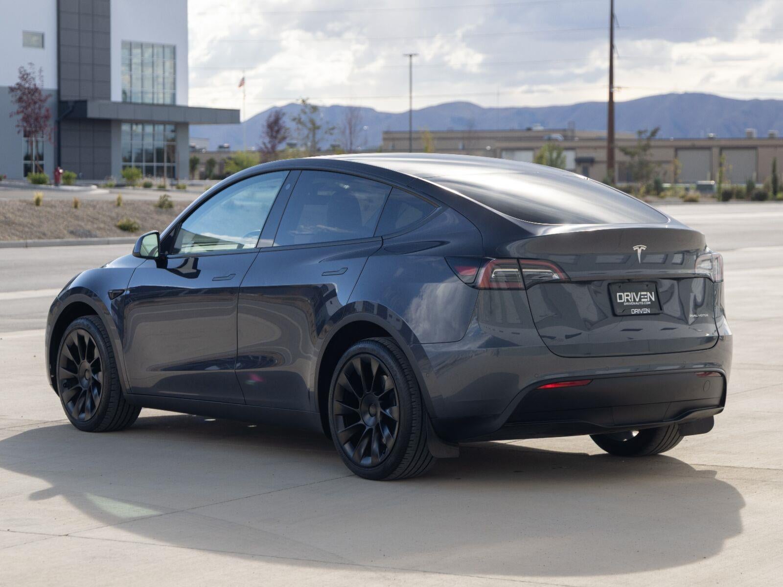 2022 Tesla Model Y Long Range