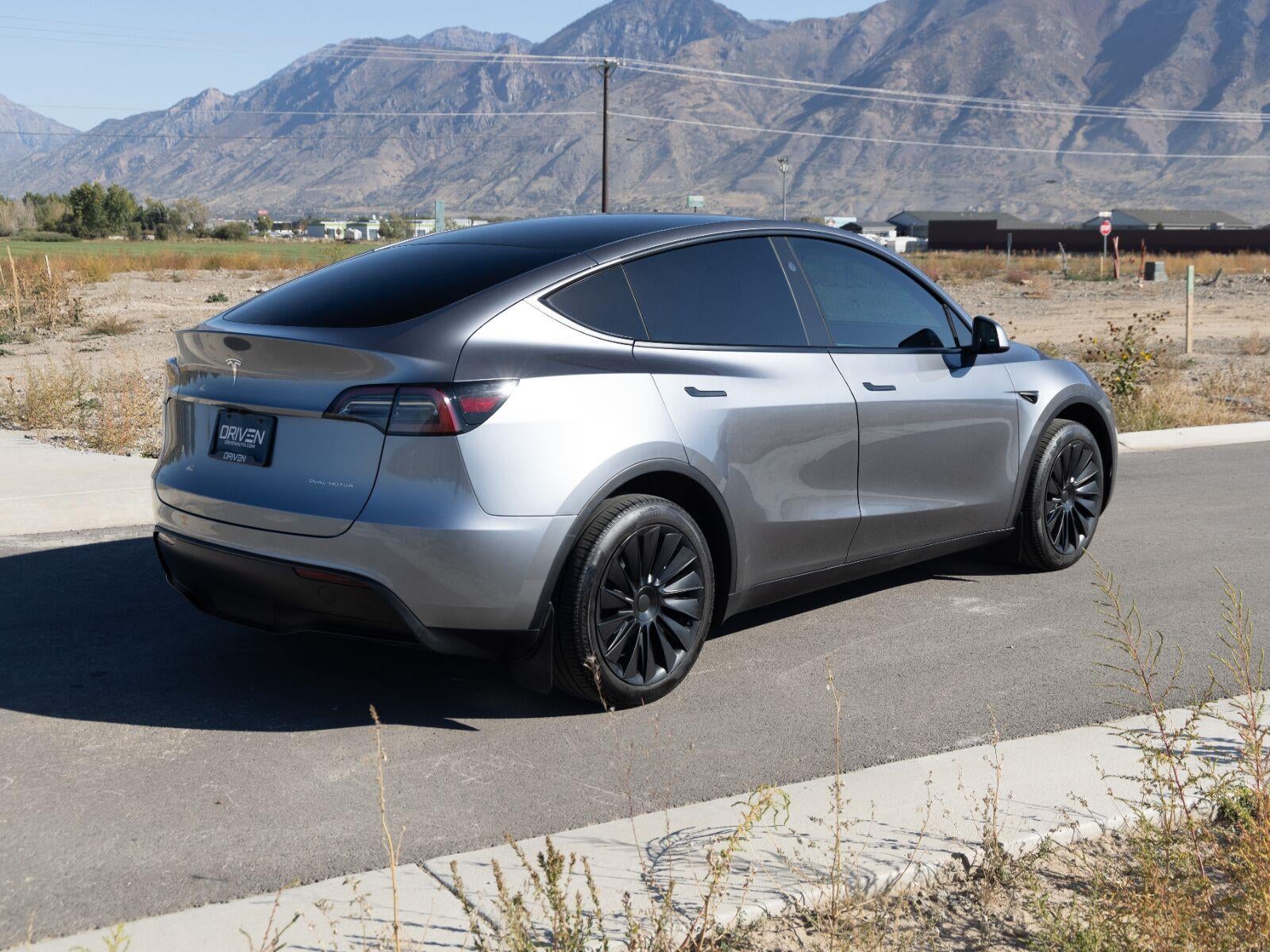 2025 Tesla Model Y Long Range