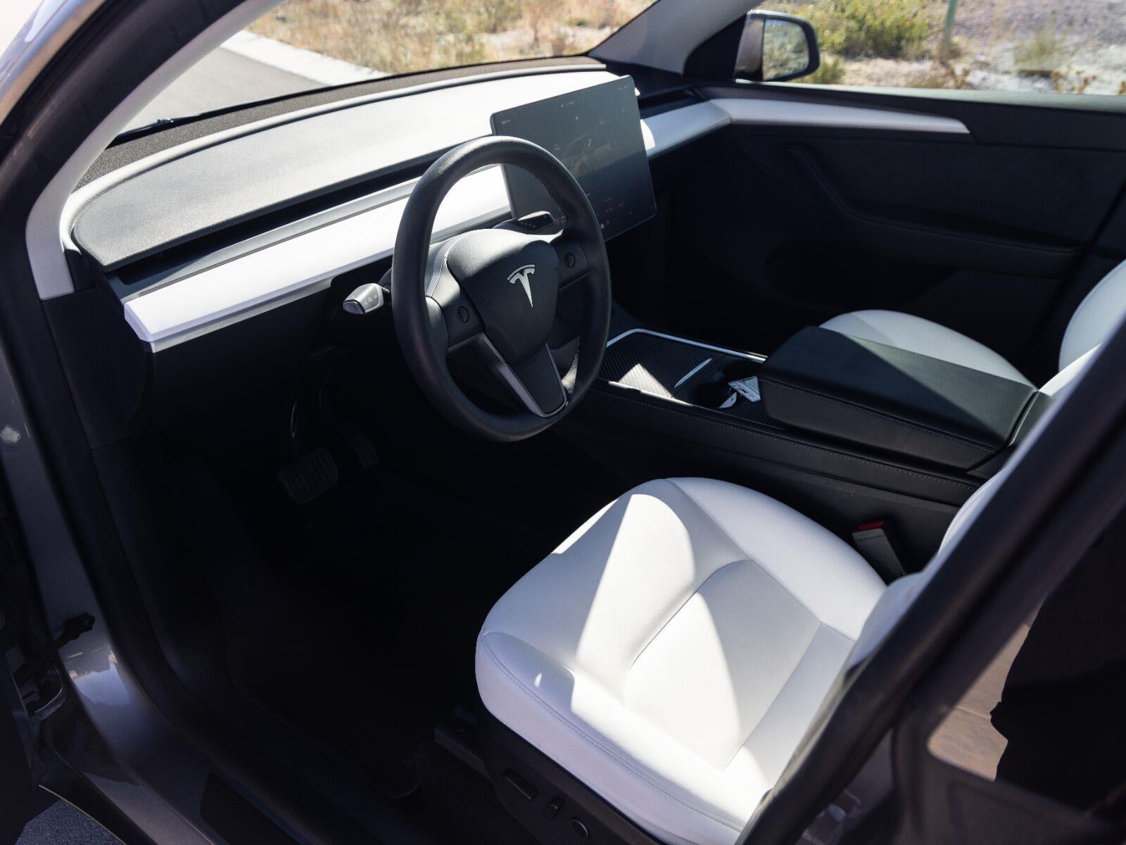 2025 Tesla Model Y Long Range