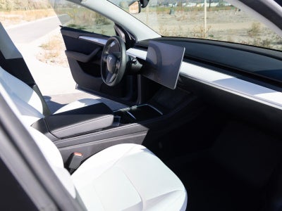 2025 Tesla Model Y Long Range