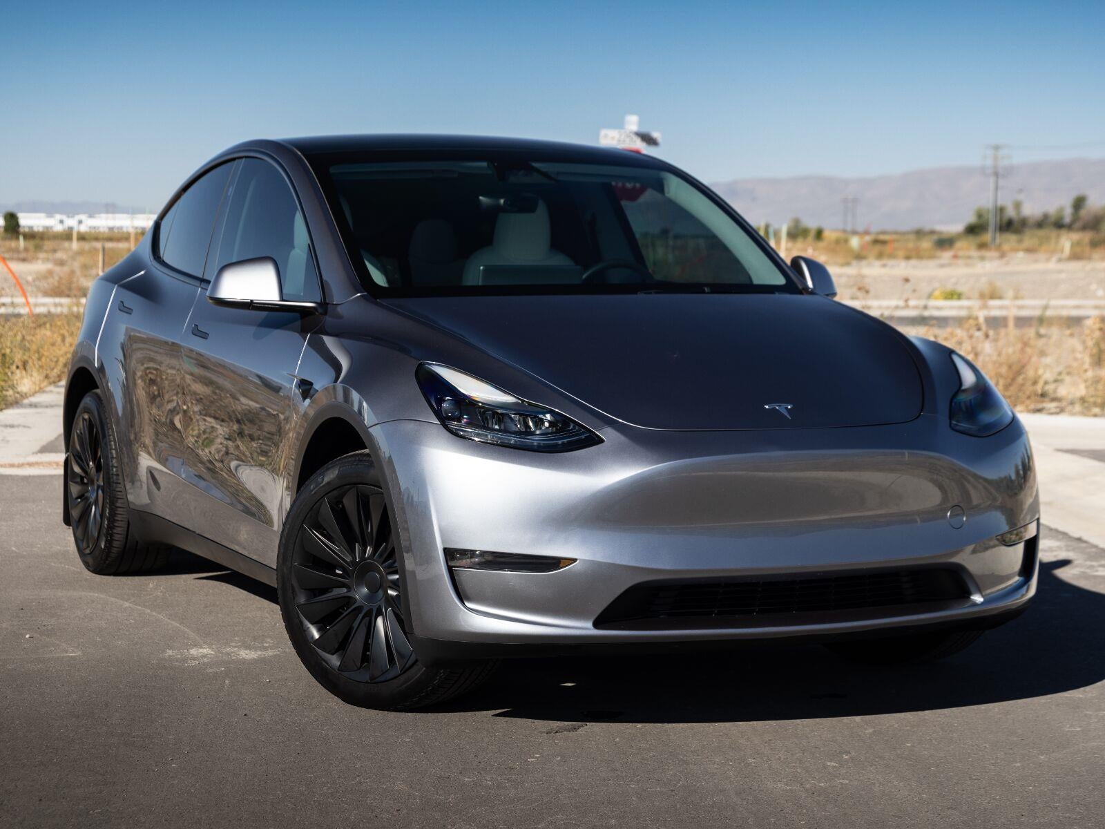 2025 Tesla Model Y Long Range
