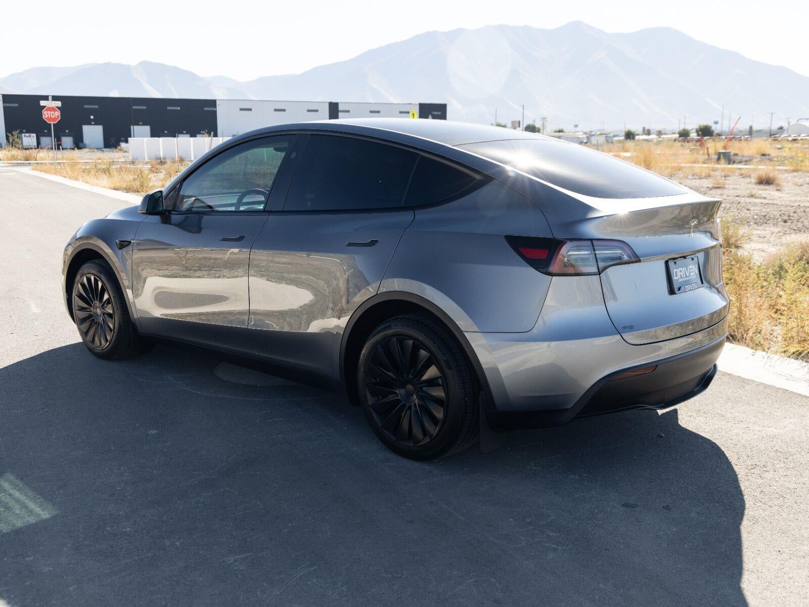 2025 Tesla Model Y Long Range