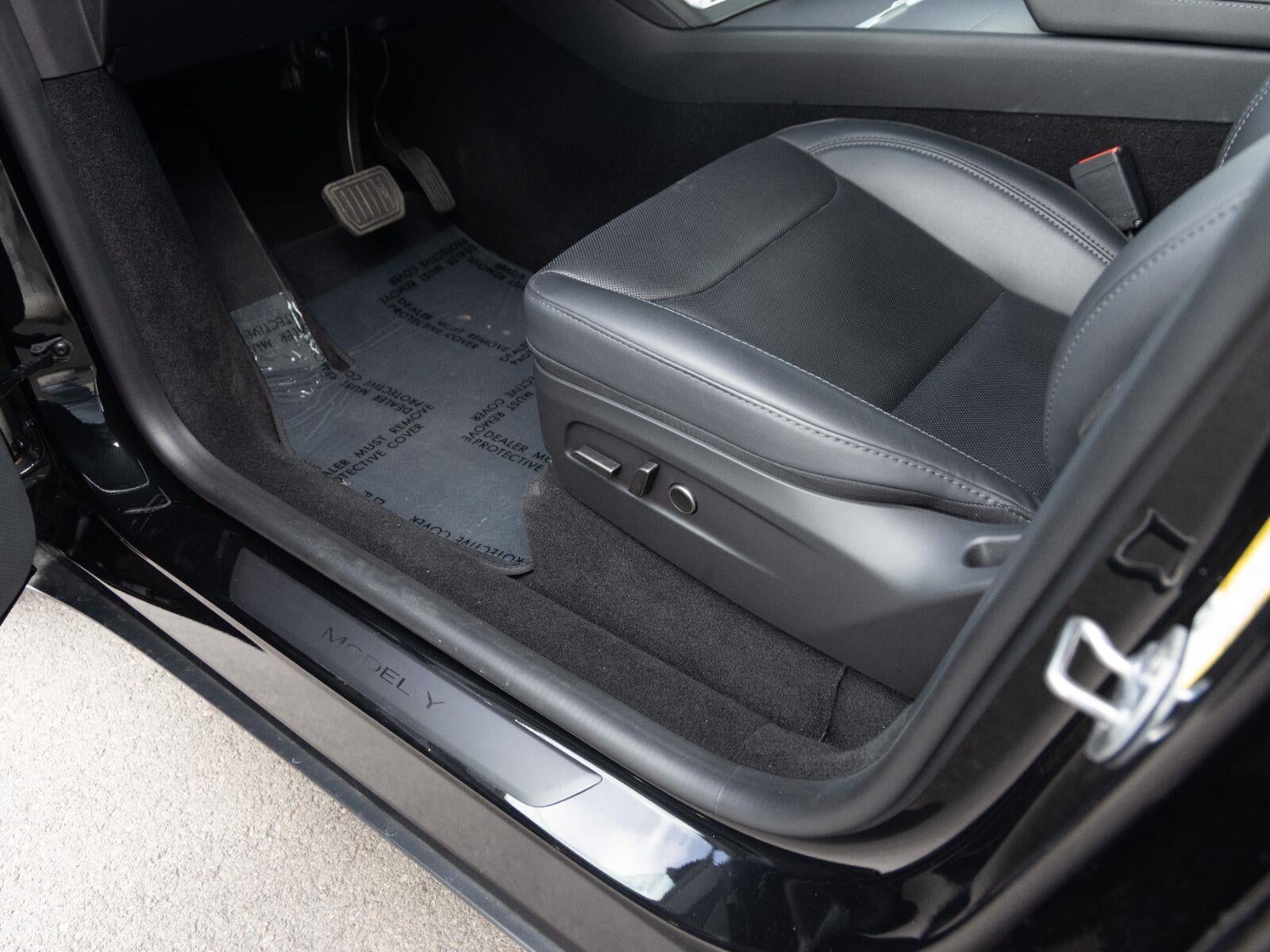 2026 Tesla Model Y Premium