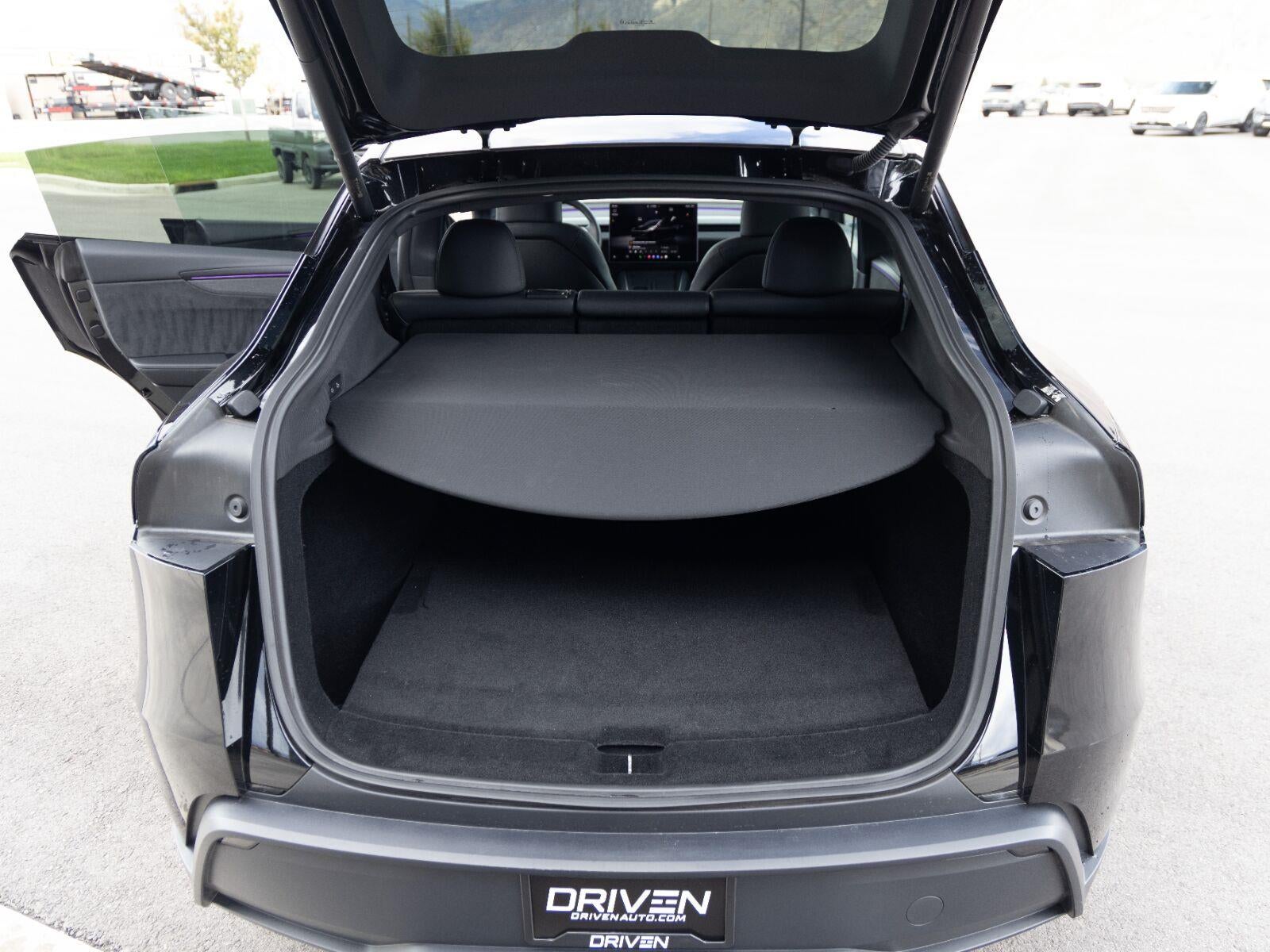 2026 Tesla Model Y Premium