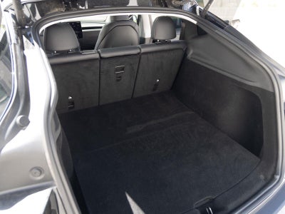 2026 Tesla Model Y Premium