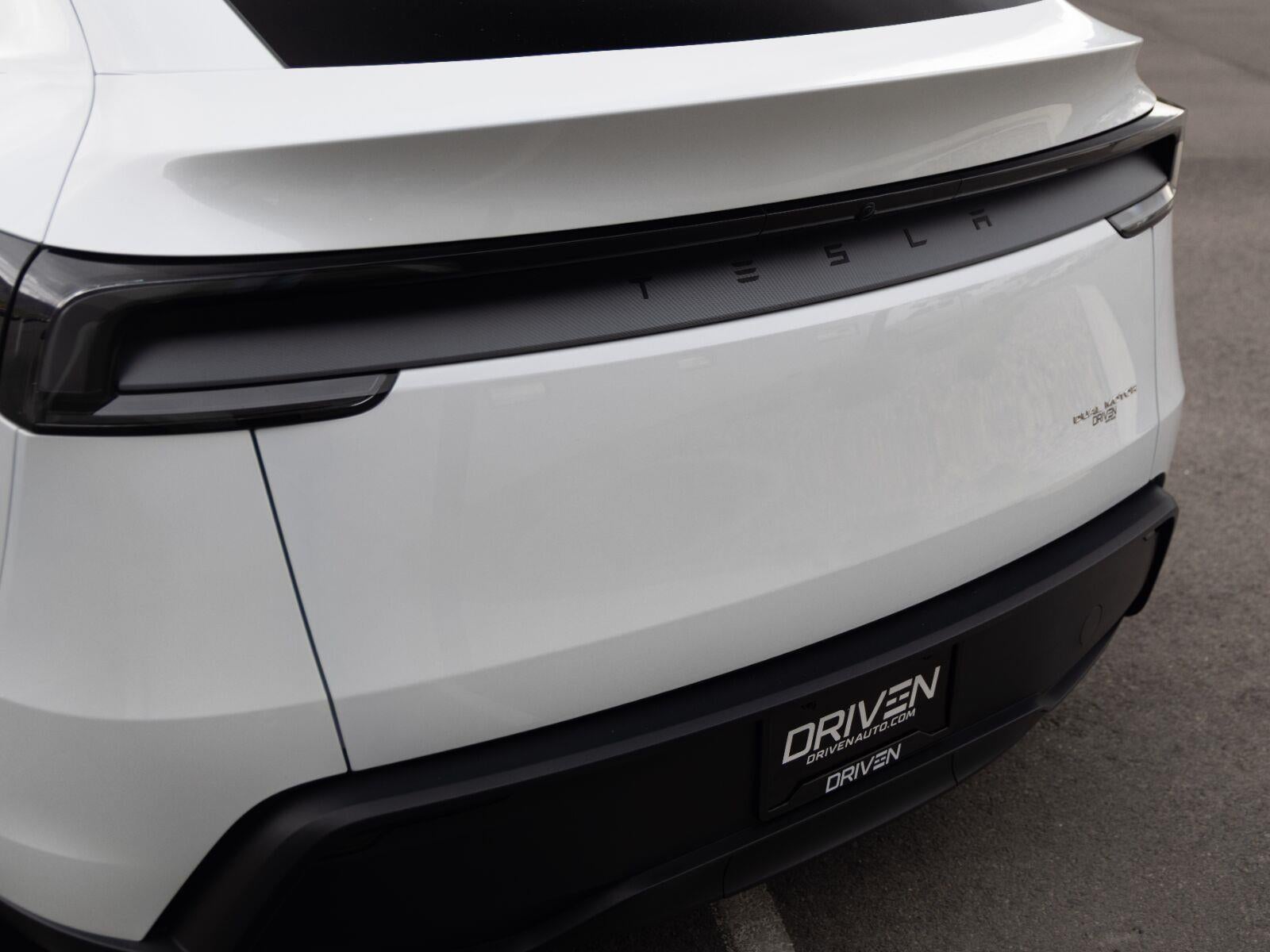 2026 Tesla Model Y Premium All-Wheel Drive
