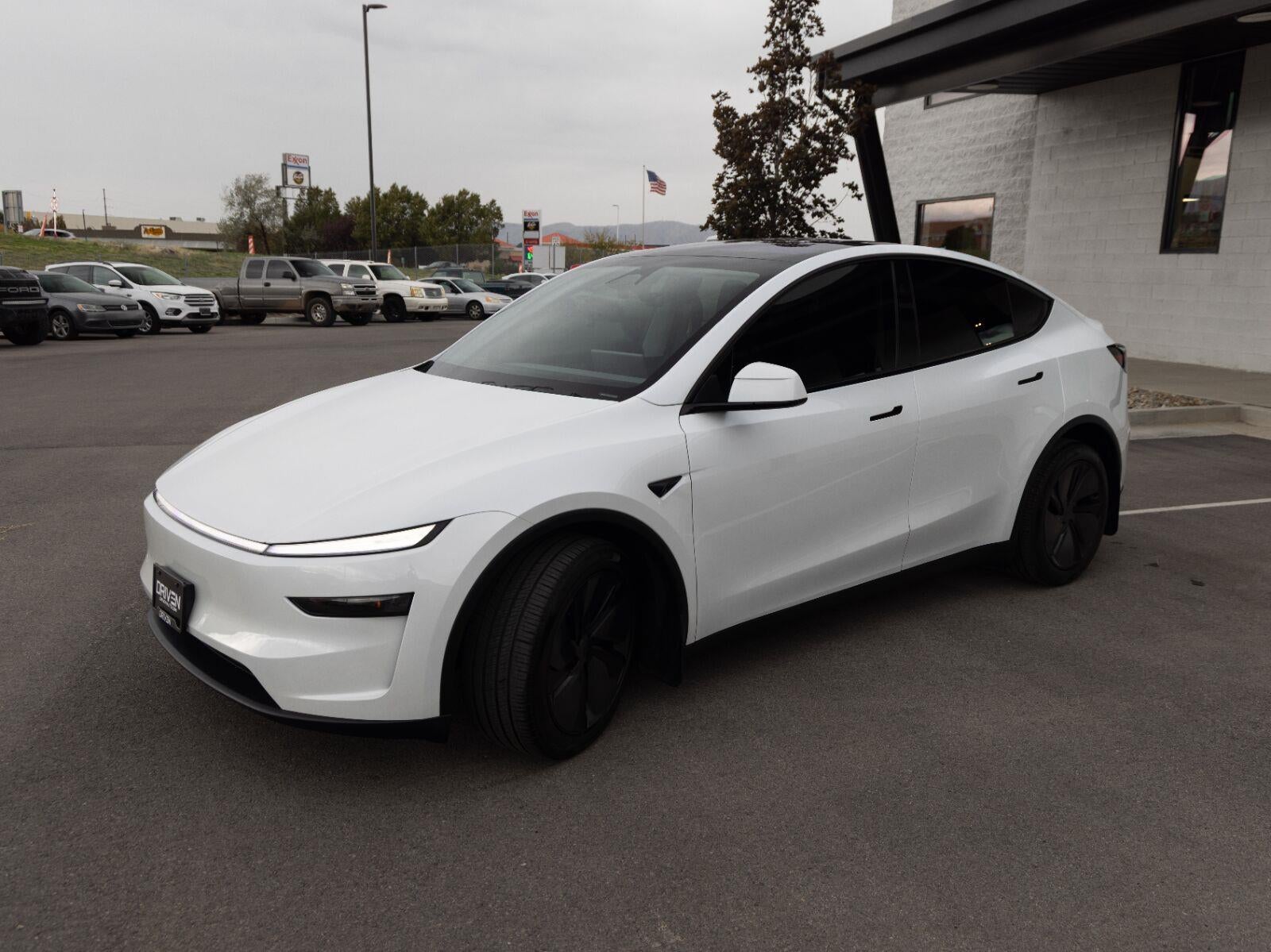 2026 Tesla Model Y Premium All-Wheel Drive