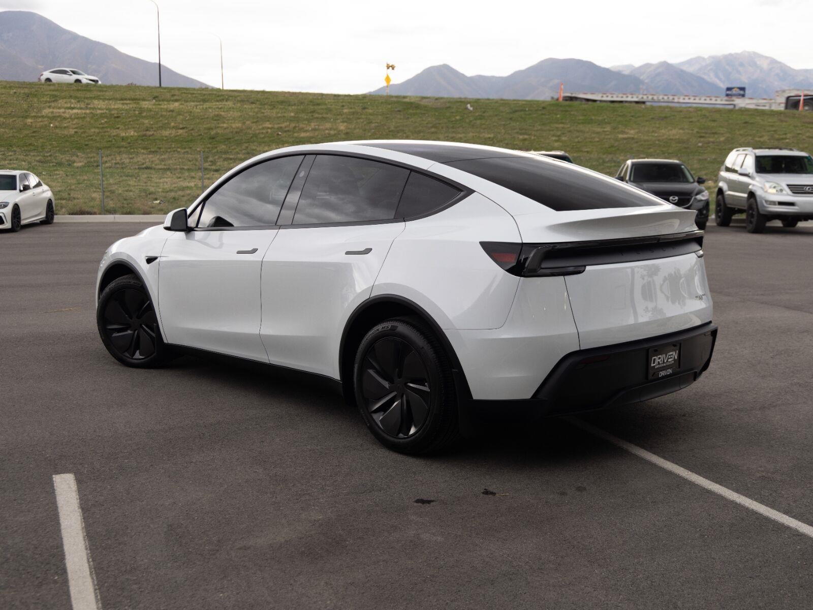 2026 Tesla Model Y Premium All-Wheel Drive