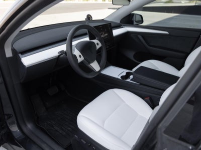 2024 Tesla Model Y Long Range Dual Motor All-Wheel Drive
