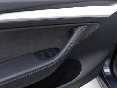 2024 Tesla Model Y Long Range Dual Motor All-Wheel Drive