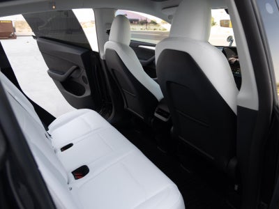 2024 Tesla Model Y Long Range Dual Motor All-Wheel Drive