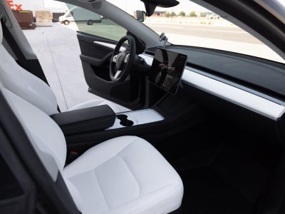 2024 Tesla Model Y Long Range Dual Motor All-Wheel Drive