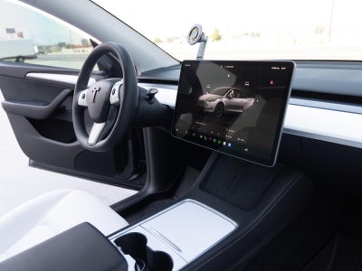 2024 Tesla Model Y Long Range Dual Motor All-Wheel Drive