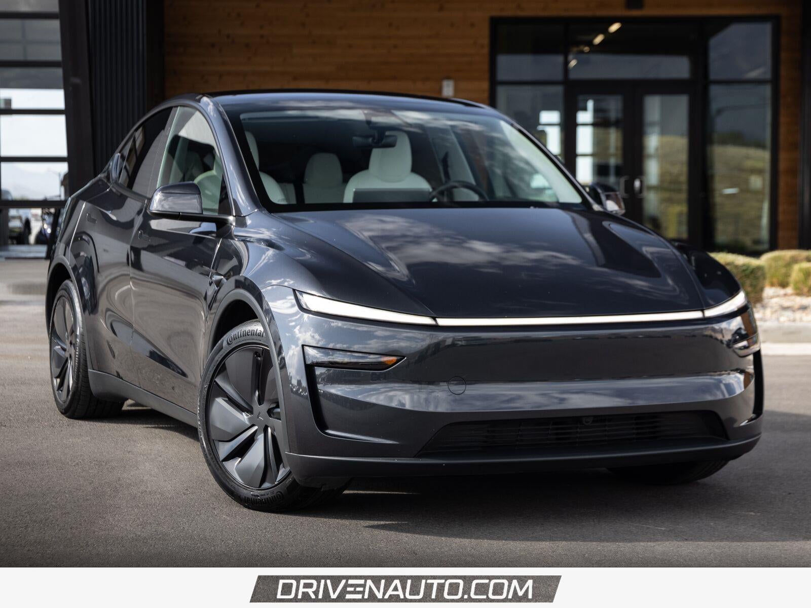 2026 Tesla Model Y Premium