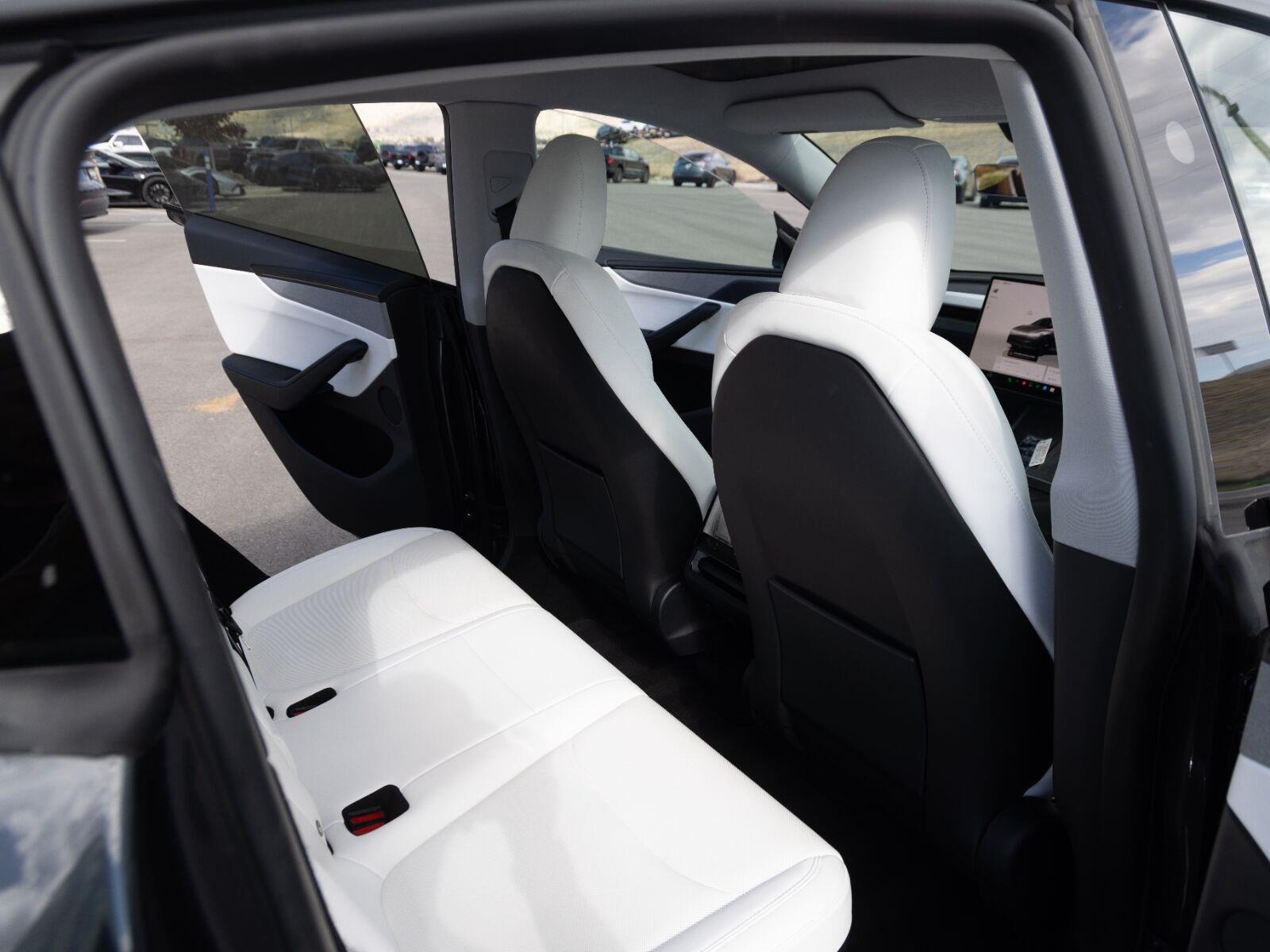 2026 Tesla Model Y Premium
