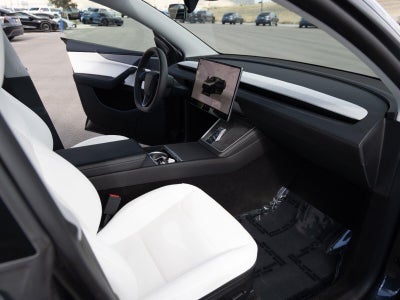 2026 Tesla Model Y Premium