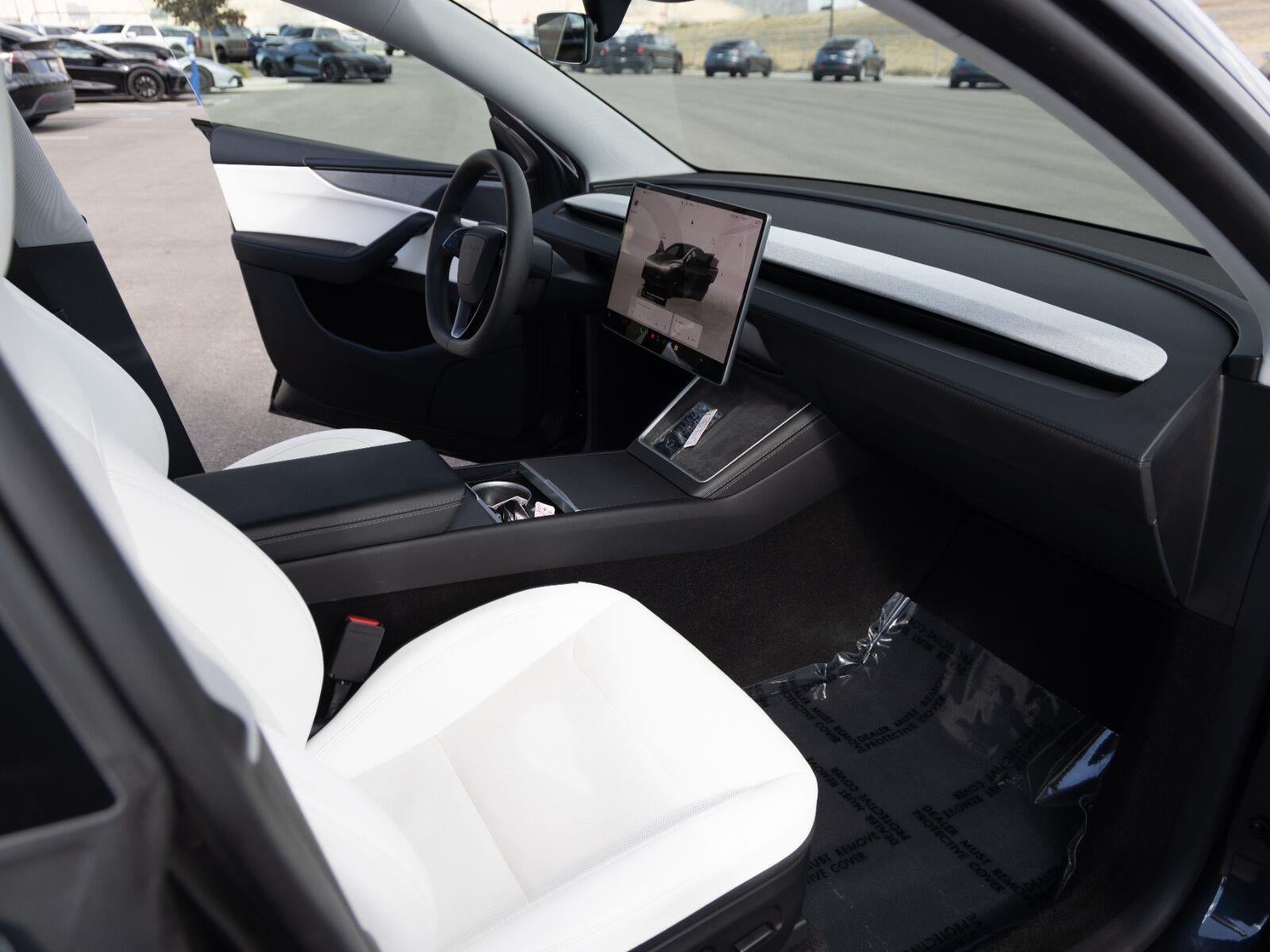 2026 Tesla Model Y Premium