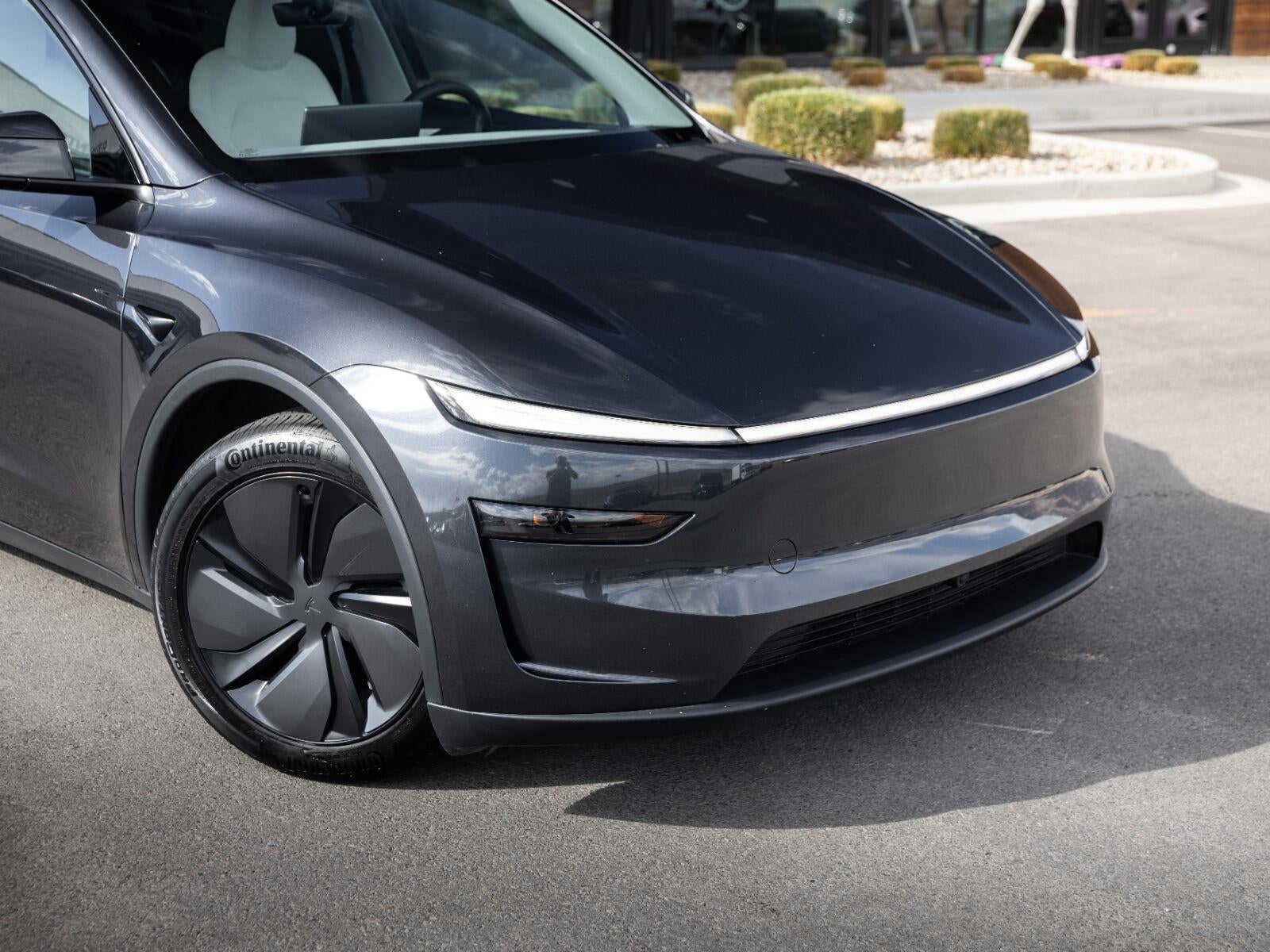 2026 Tesla Model Y Premium