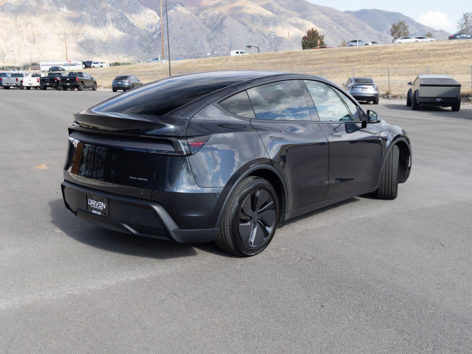 2026 Tesla Model Y Premium