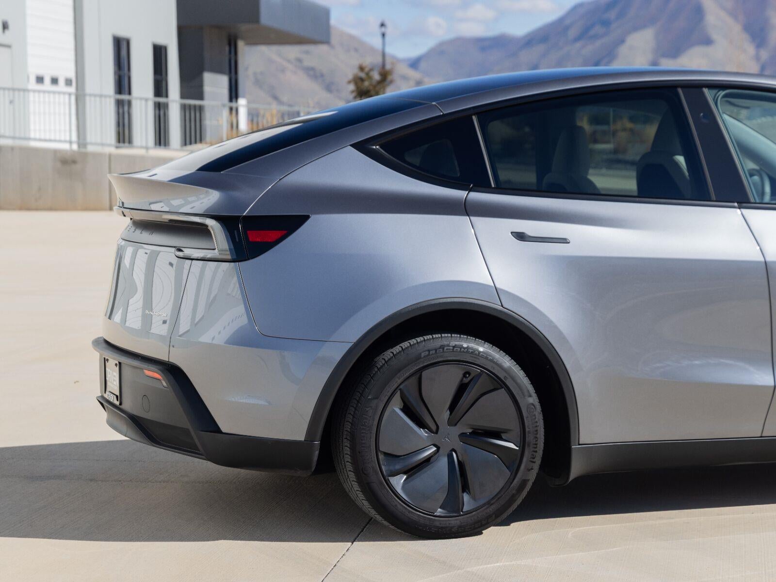 2026 Tesla Model Y Premium All-Wheel Drive