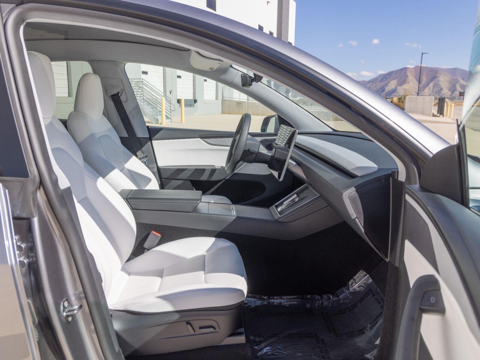 2026 Tesla Model Y Premium All-Wheel Drive