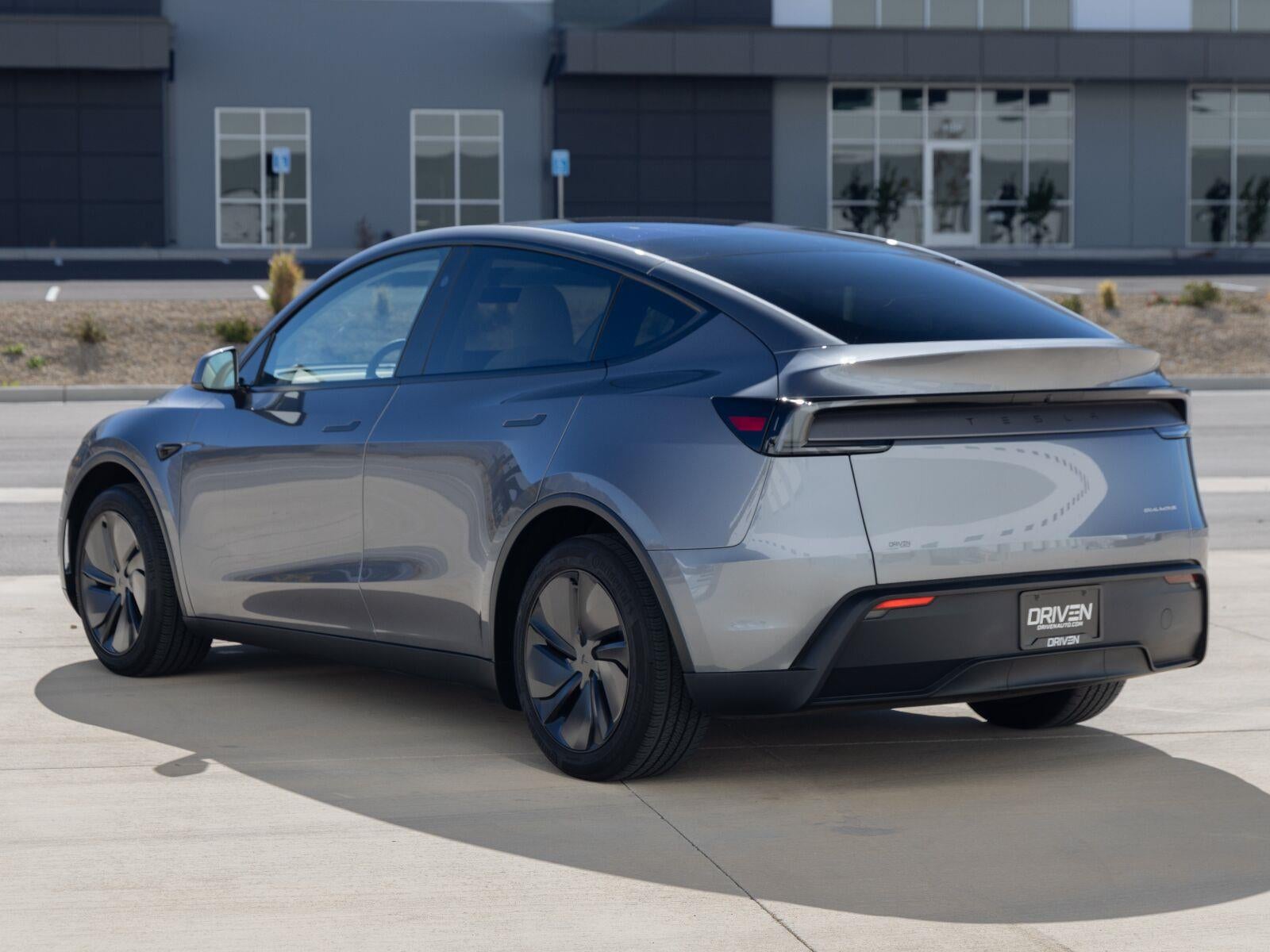 2026 Tesla Model Y Premium All-Wheel Drive