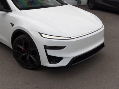 2026 Tesla Model Y Performance