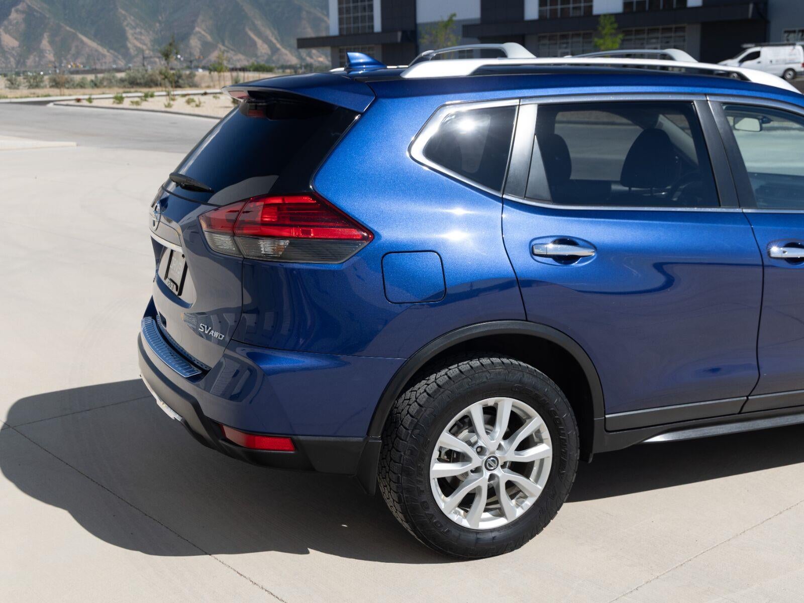 2017 Nissan Rogue SV