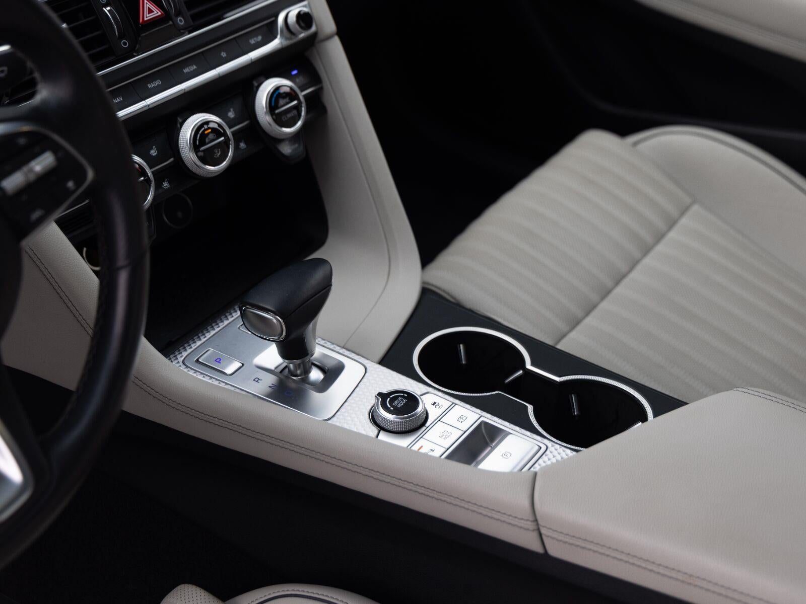 2023 Genesis G70 2.0T