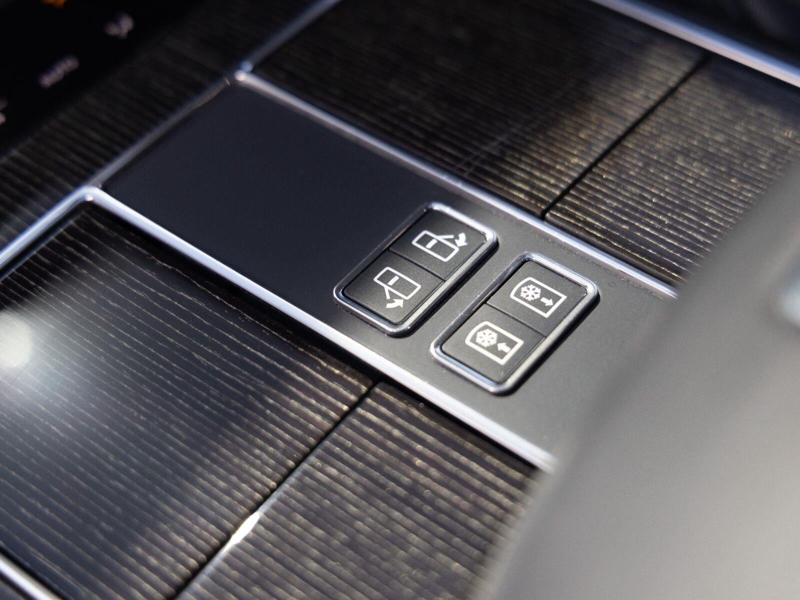 2020 Land Rover Range Rover SV Autobiography