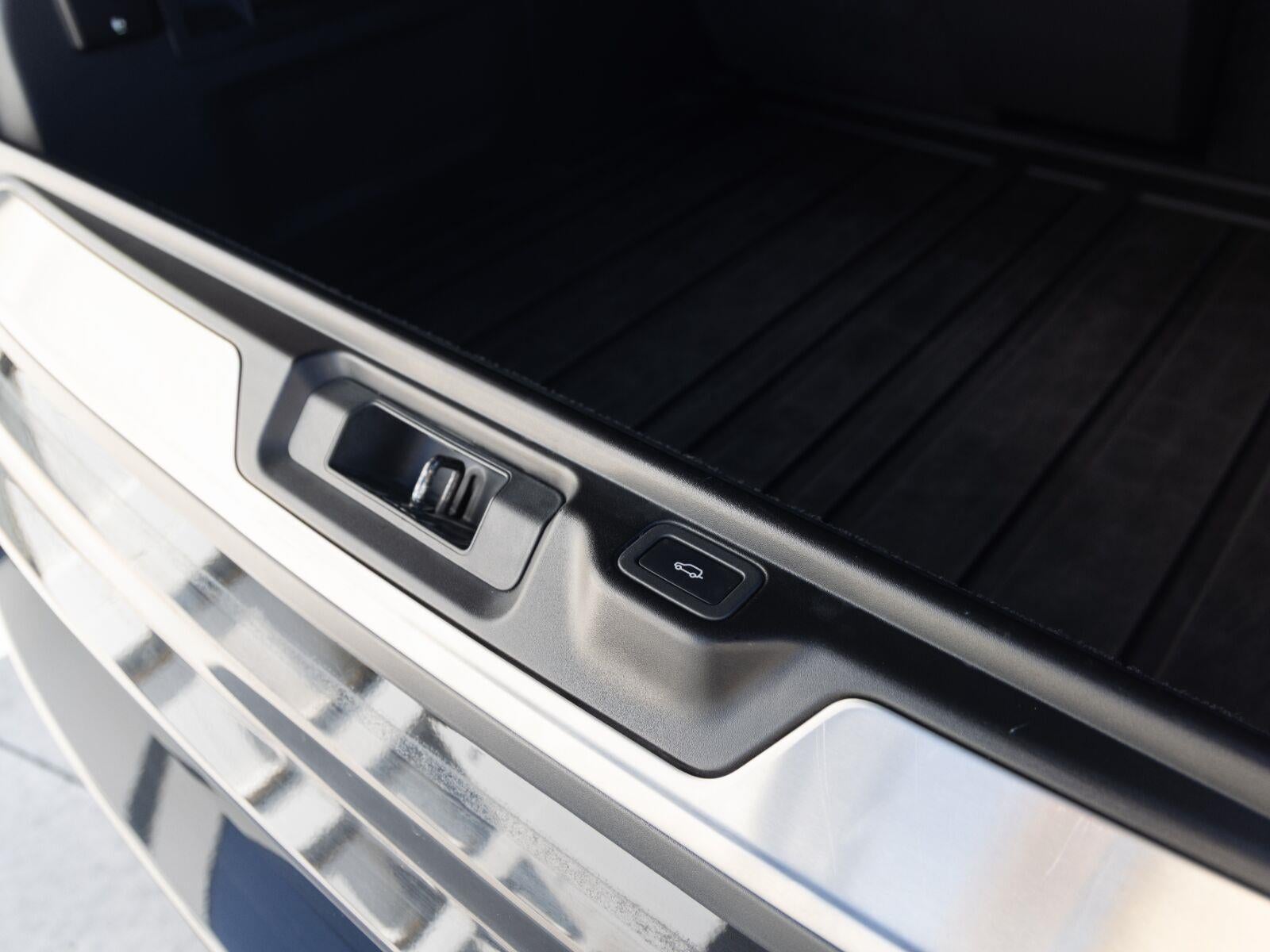 2020 Land Rover Range Rover SV Autobiography