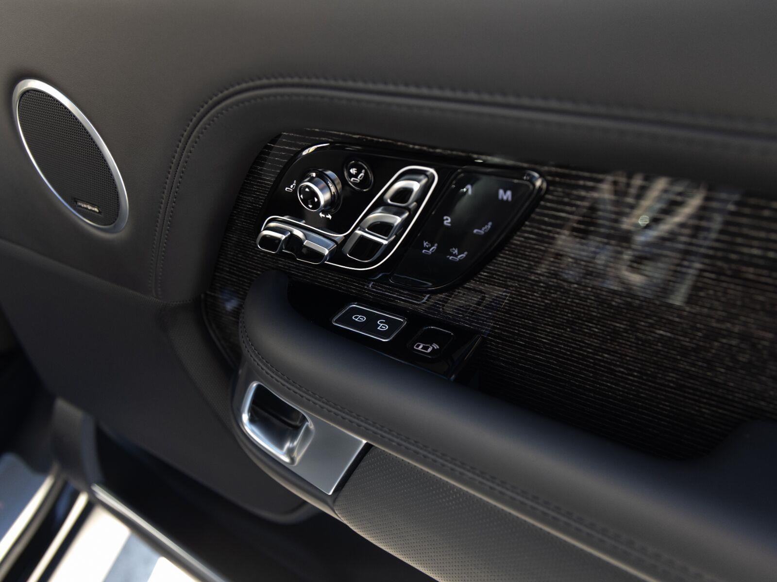 2020 Land Rover Range Rover SV Autobiography