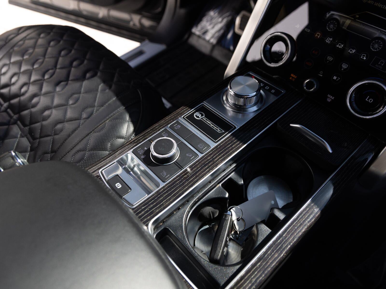 2020 Land Rover Range Rover SV Autobiography