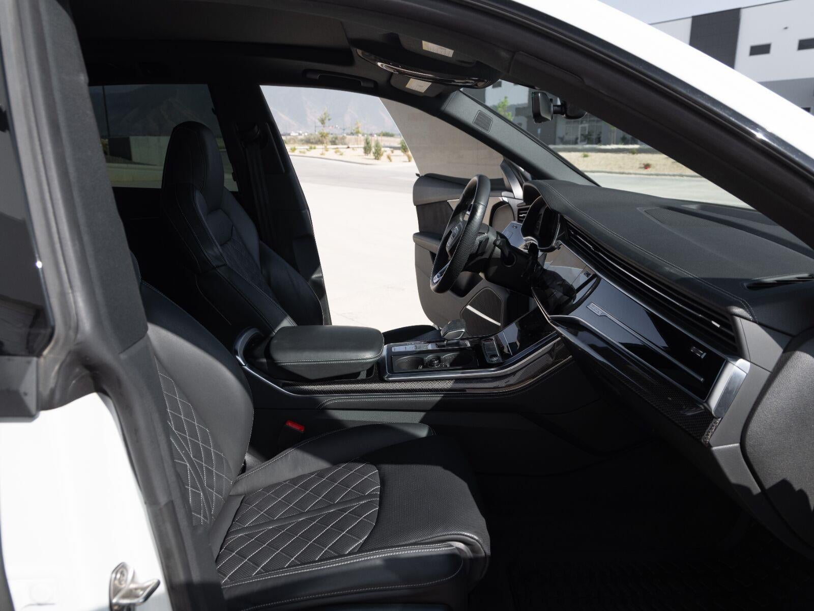 2023 Audi SQ8 Premium Plus