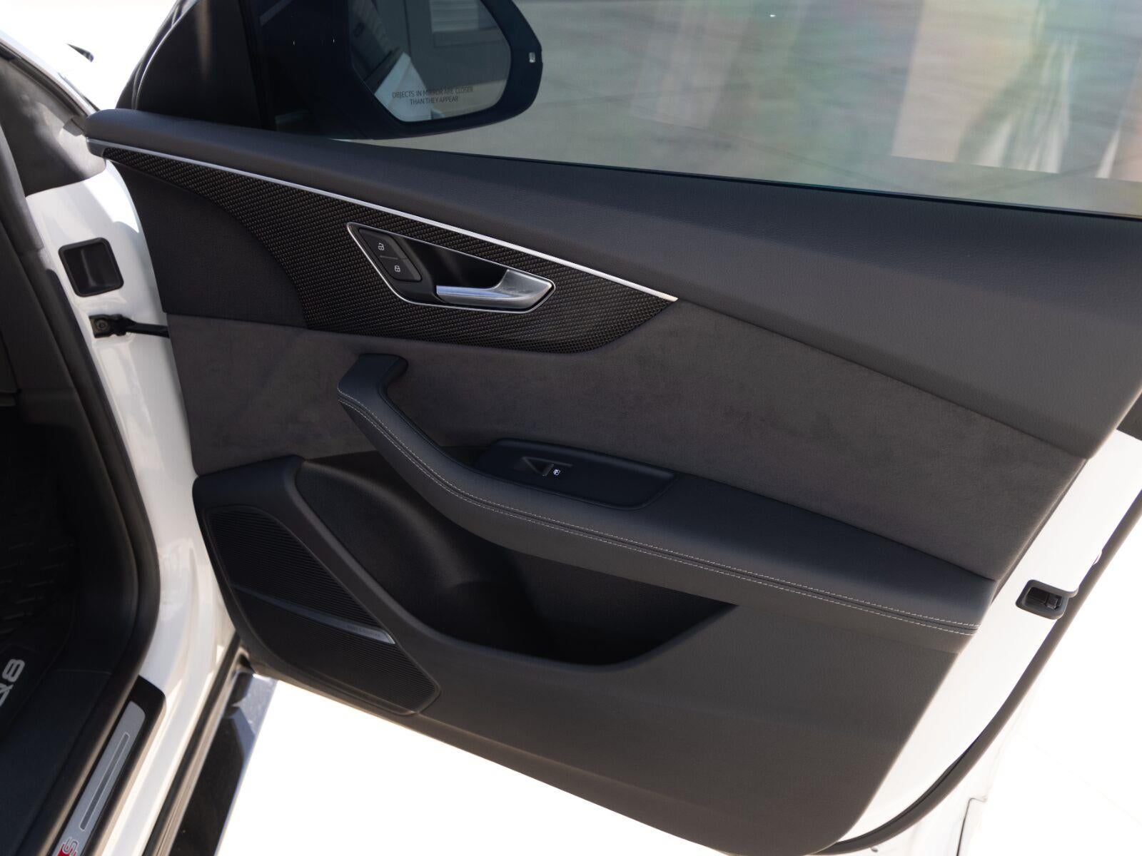 2023 Audi SQ8 Premium Plus