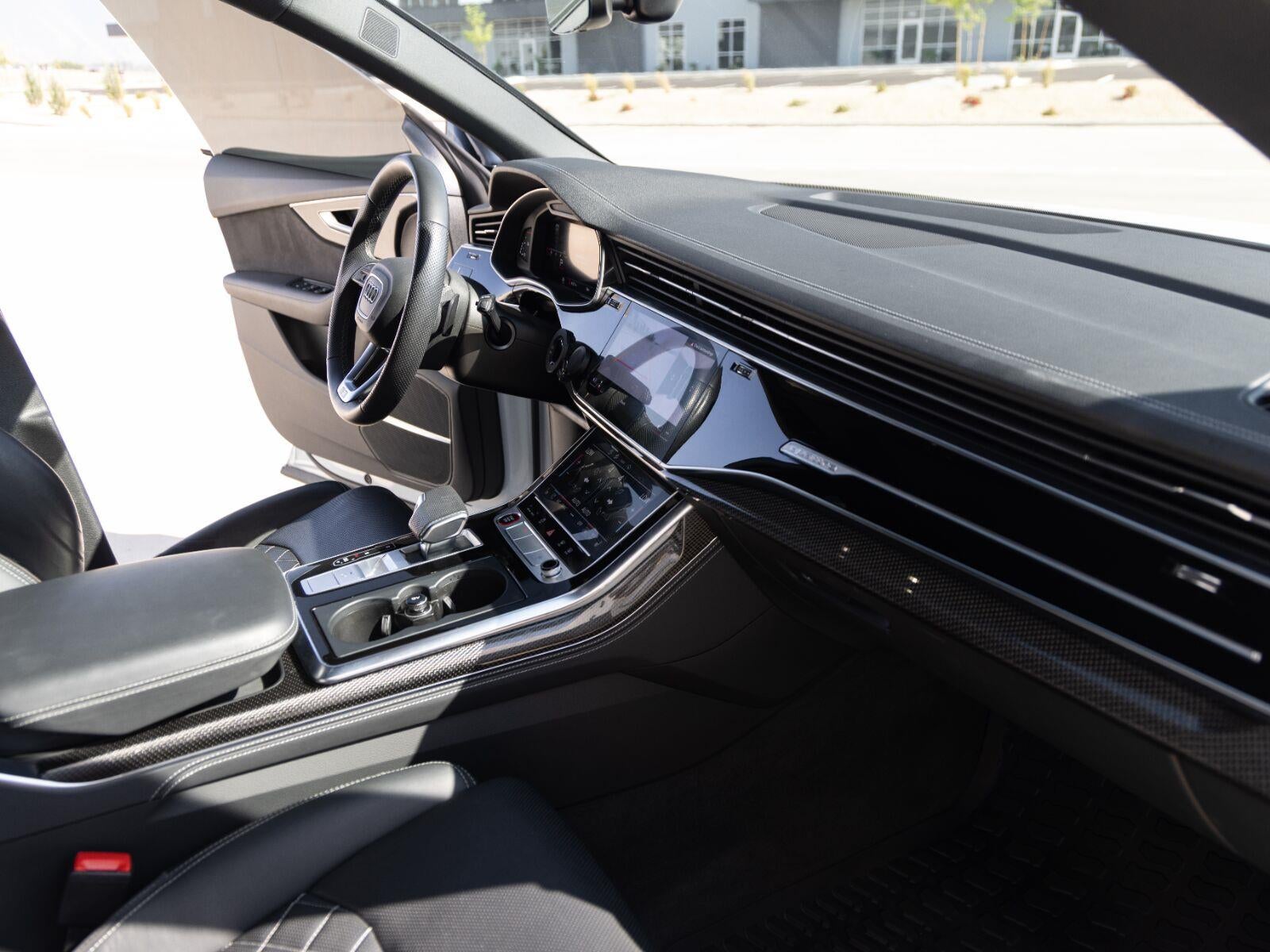 2023 Audi SQ8 Premium Plus