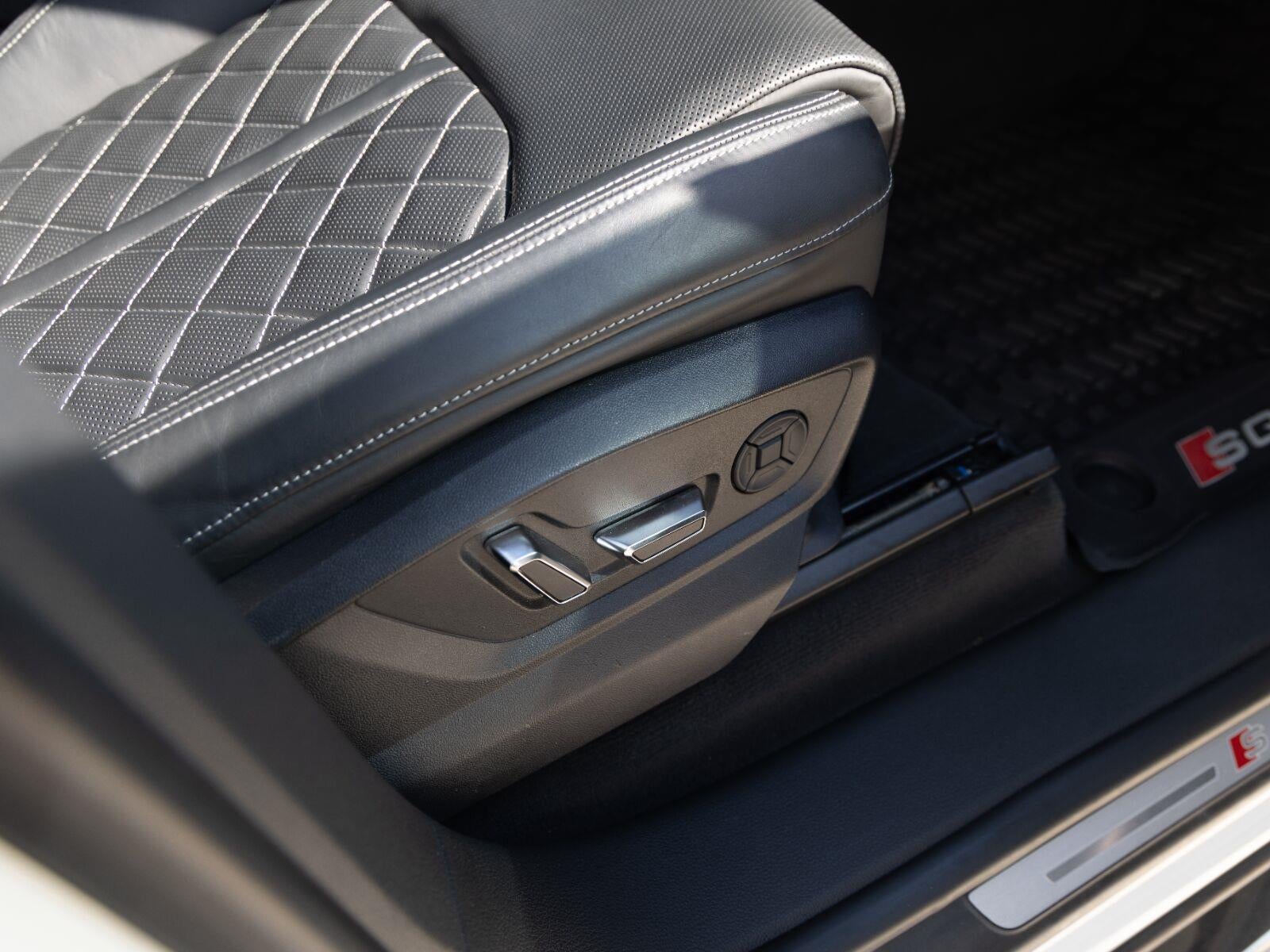 2023 Audi SQ8 Premium Plus
