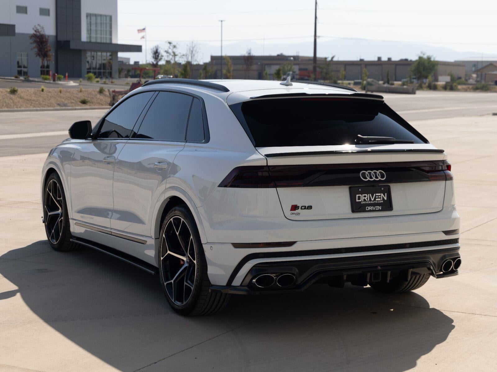 2023 Audi SQ8 Premium Plus