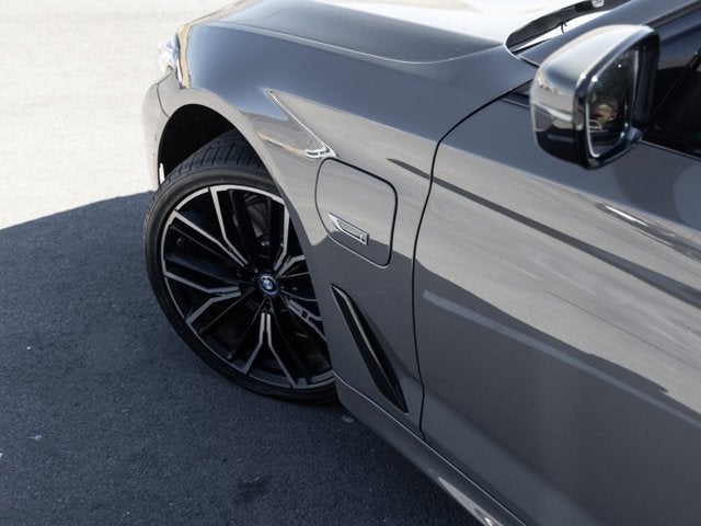 2022 BMW 5 Series 530e xDrive