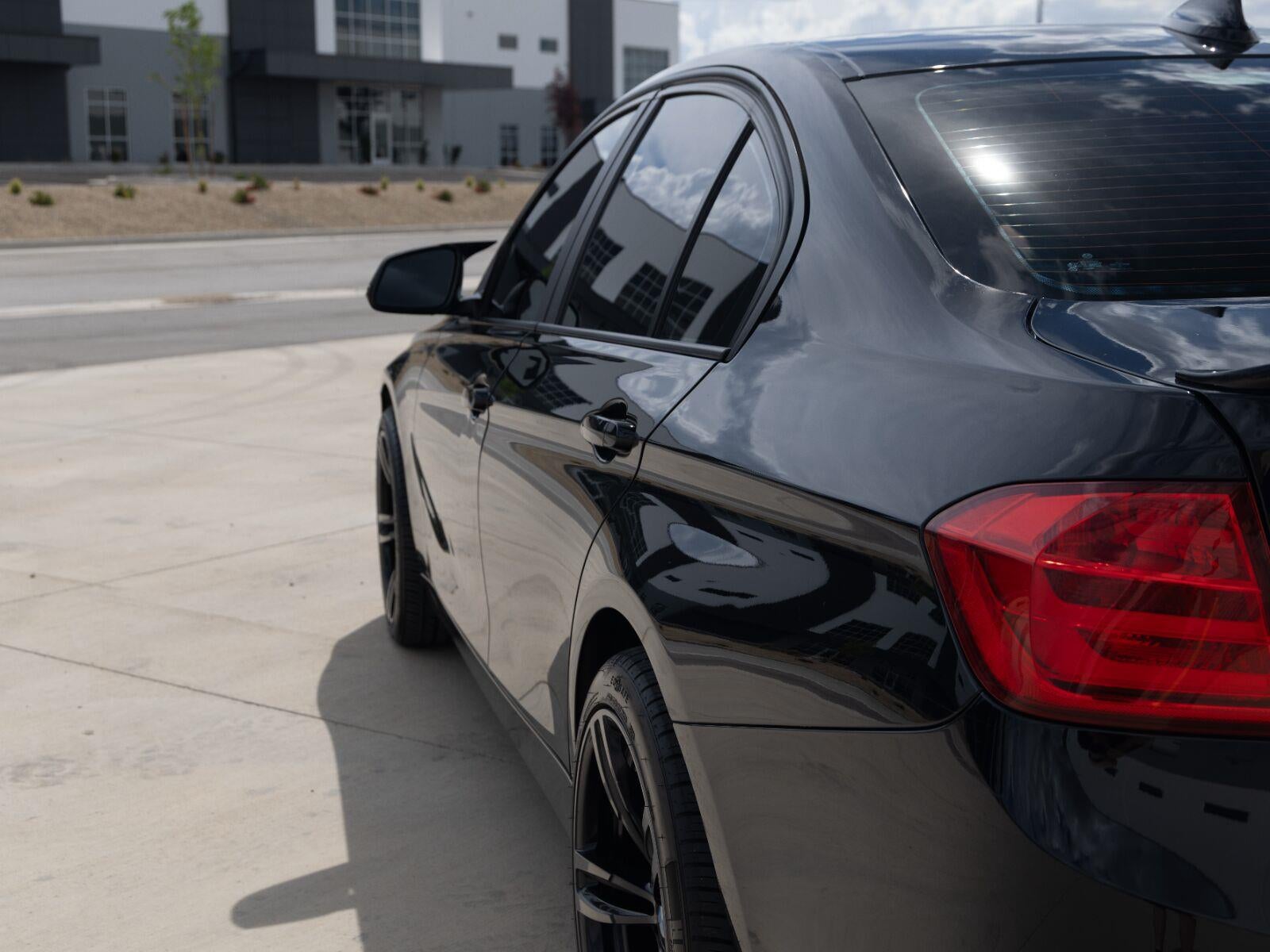 2015 BMW 3 Series 320i xDrive