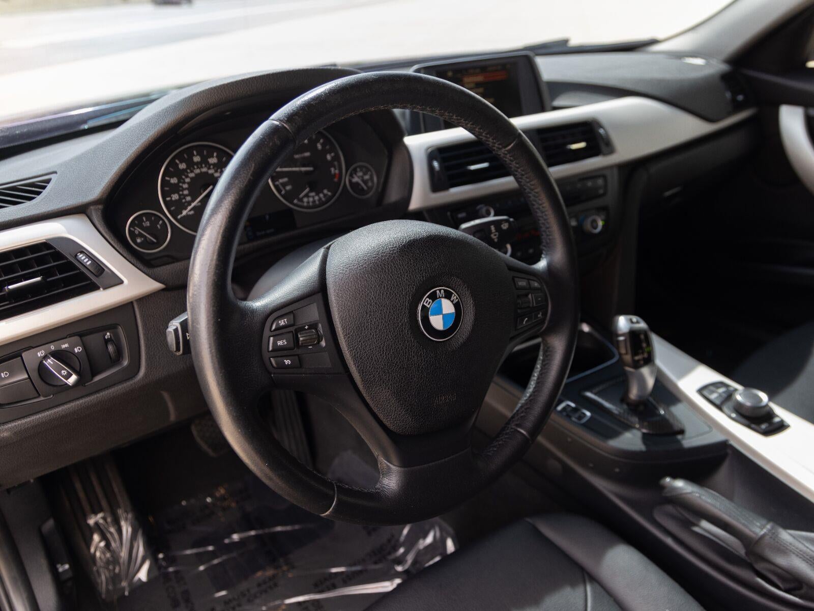 2015 BMW 3 Series 320i xDrive