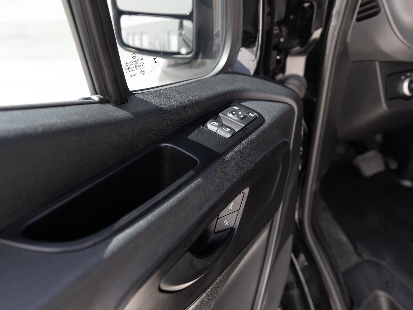 2019 Mercedes-Benz Sprinter Cab Chassis Standard Roof V6